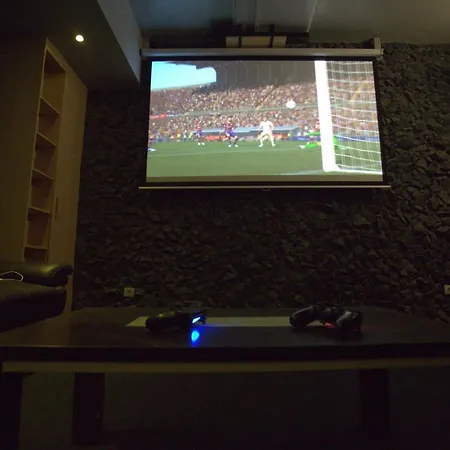 Jacuzzi House With Luxury Cinema Apartment *