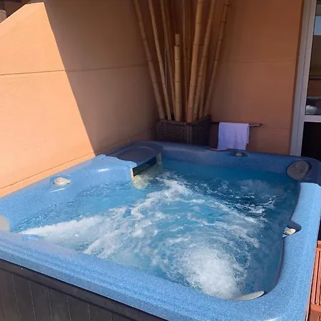 Apartment Jacuzzi House With Luxury Cinema *