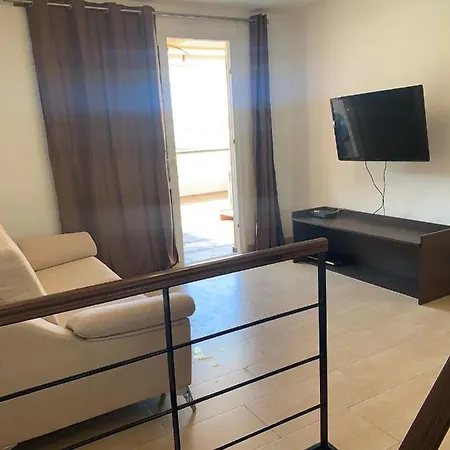 Appartement Jacuzzi House With Luxury Cinema *