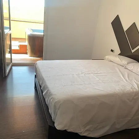 Jacuzzi House With Luxury Cinema Costa Adeje (Tenerife)